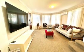 3 Bedroom Town House Near Gosford Cbd Sleeps 6 Plus